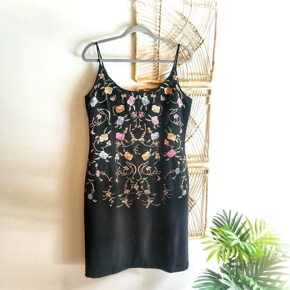 Maggy London Floral Embroidered Black Midi Dress